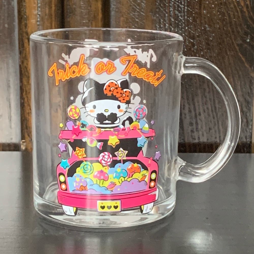 Trick or Treat Hello Kitty Cat Burglar 17.5oz Glass Halloween Mug - Car Candy